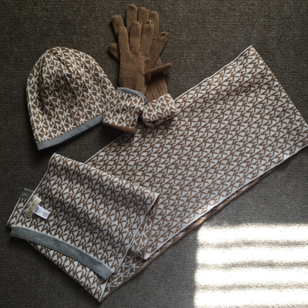 Michael Kors Accessory set